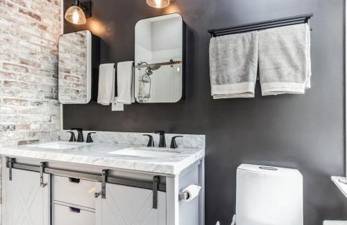 Firthcliffe House | Charming Historic Home Steps from West Point Beacon