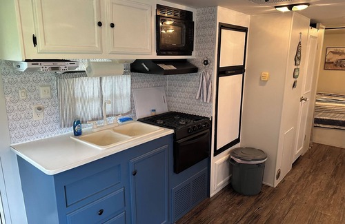 Brookeland House | Enchanting RV with AC in Brookeland - Perfect for a cozy getaway