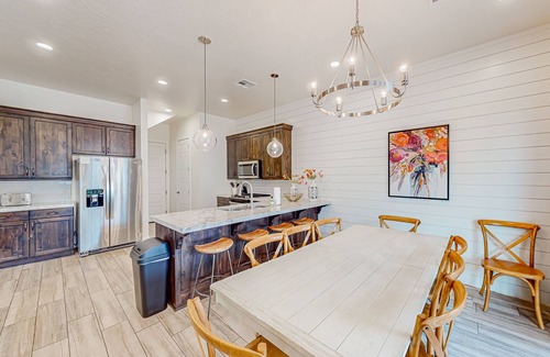 Ivins House | Inviting Townhome with Pool, Hot Tub, and Scenic Views