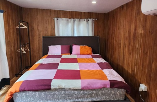 Berwick Cabin | Unique Tree Grove Retreat with Private Pool & Breakfast