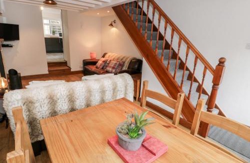 Beddgelert House | Pet-Friendly Encil Hotel: A 4-Star Guest Favorite
