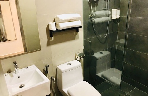 Putrajaya Hotel | Comfortable Enclave Hotel: Family-Friendly Amenities Await