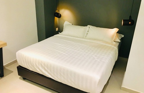 Putrajaya Hotel | Comfortable Enclave Hotel: Family-Friendly Amenities Await
