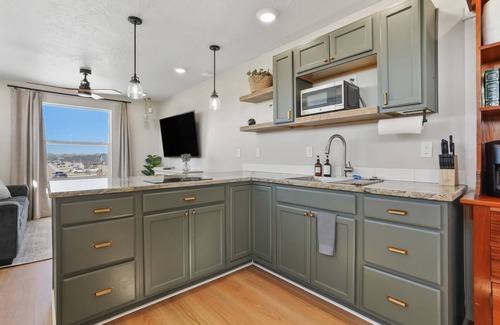 Caldwell House | Private King Enclave with Patio View and Pool Access