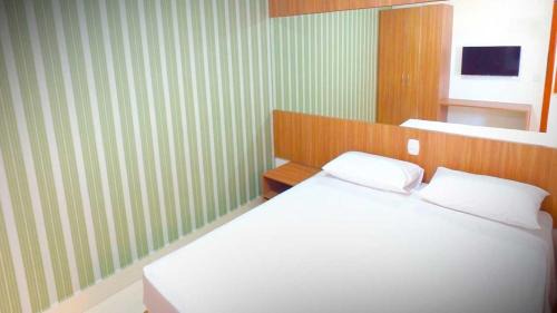 Caldas Novas Apartment | Budget-Friendly Encontro das Aguas Apartment with Pool & Hot Tub