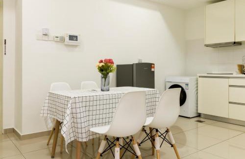 The Strand Apartment | Family-Friendly Stay at Encorp Strand Residences