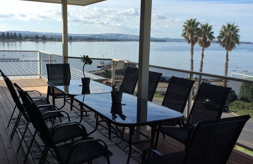 Encounter Bay House | Experience Breathtaking Ocean Views at Encounter the View