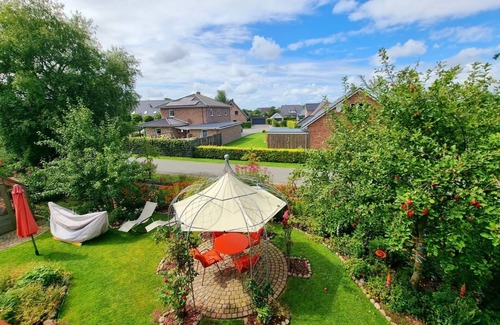 Hattstedt Apartment | Unwind with Wine and Breathtaking Sunset Views