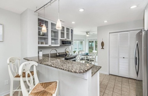 Isle of Palms Condo | Unforgettable Beachfront Escape with Stunning Ocean Views