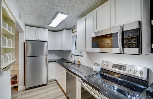 Lake Worth House | Endless Summer 2bd/2ba with Oceanfront Views & Pet-Friendly