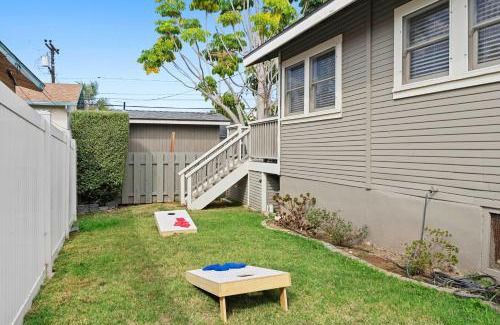 Ocean Beach House | Endless Summer Beach Cottage- In The Heart of OB