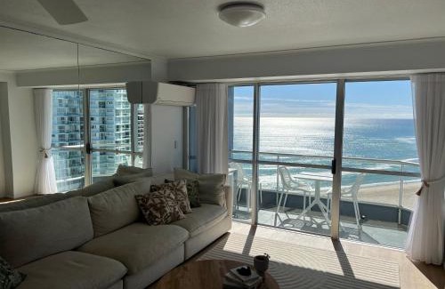 Coolangatta Apartment | Experience Endless Summer at Cooly Level 18 - Top Rated Stay