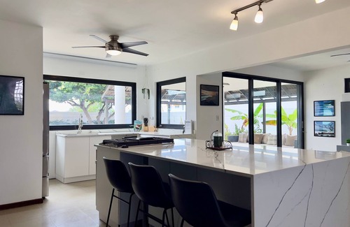Aguacate House | Endless Summers | Modern Estate with Private Pool