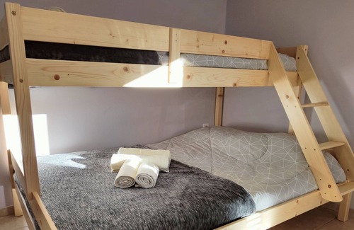 Mili Apartment | Oceanfront Bliss at Endless Sunrise 2 – Family Friendly Stay