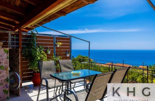 Mousata Apartment | Unforgettable Views at Vlachata's 4-Star Flat!