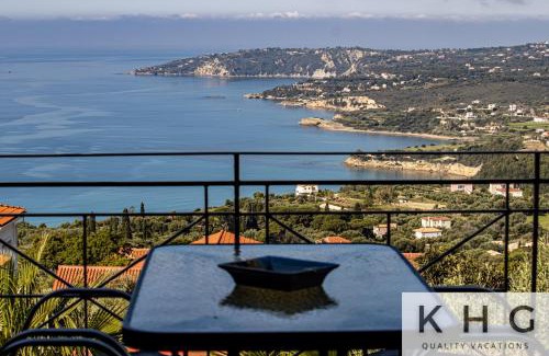 Mousata Apartment | Unforgettable Views at Vlachata's 4-Star Flat!