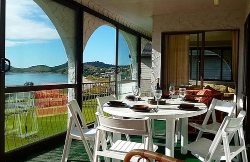 Opito Bay House | Panoramic Ocean Views at Opito Bay Holiday House