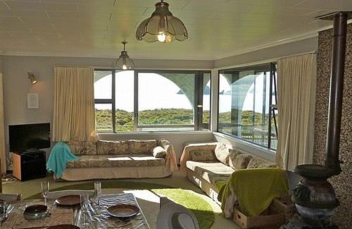 Opito Bay House | Panoramic Ocean Views at Opito Bay Holiday House