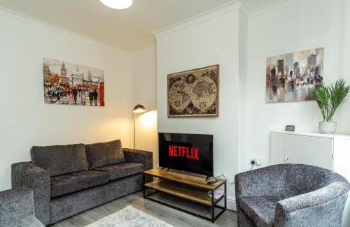 Wyken House | Family-Friendly Retreat at Enfield House - Book Your Stay!