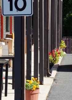 Enfield Hotel | Budget-Friendly Enfield Inn with Family Amenities