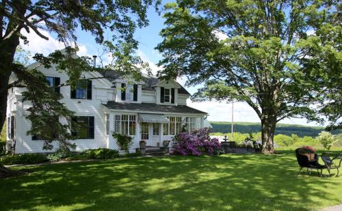 Newfield Bed & Breakfast | Pet-Friendly Enfield Manor: Top-Rated B&B and Rentals