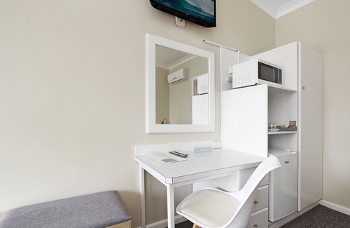 Engadine Hotel | Cozy Engadine Motor Inn with Breakfast and Family Amenities