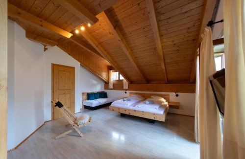 Montagna House | Exceptional Engadiner Apartments with Pool and Ocean View