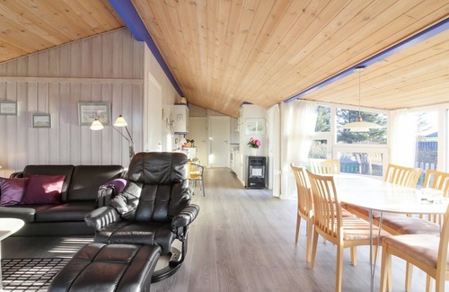 Lokken House | Engelbrecht: Oceanfront Escape Just 400m from the Sea