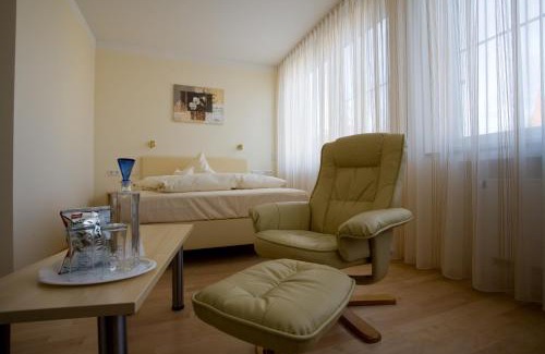 Kirchheim am Ries Hotel | Experience Engelhard Das Landhotel Garni: 4-Star Comfort
