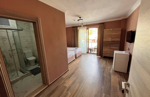 Cebeci Mahallesi Hotel | Welcoming Engin Butik Otel: Family-Friendly with Kitchen