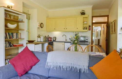 Christow Cottage | Pet-Friendly Engine House with Breakfast and Kitchen Amenities