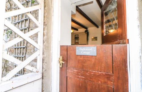 Allenheads House | Cozy Englewood Cottage: Guest Rated 9/10 & Family Friendly