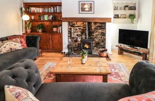 Allenheads House | Cozy Englewood Cottage: Guest Rated 9/10 & Family Friendly