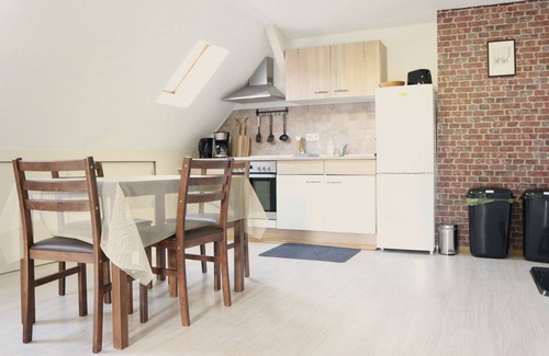 Zeulenroda Apartment | Romantic Escape with Fireplace & Prime Location Awaits