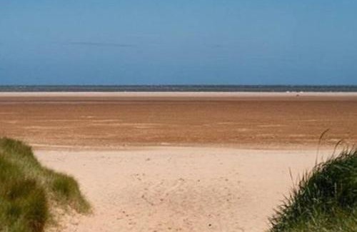 Louth House | Discover English Beach and Countryside: Pet-Friendly Retreat