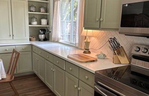 Flower Mound House | English Charm 3/2 in lovely Flower Mound