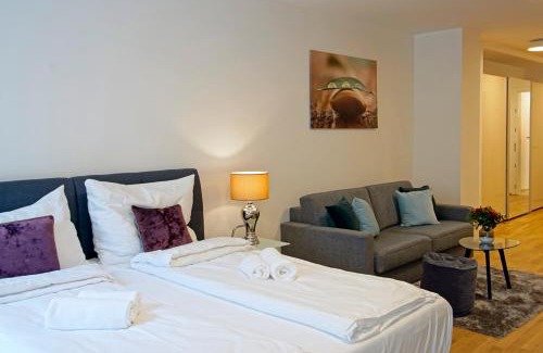 Josefstadt Apartment | Eco-Friendly English Theater Apartment Near Rathaus