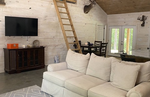Pope House | Guest Rated 10/10: Enid Lake Cabin in Sportsman's Paradise