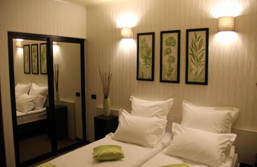 Tirgu Jiu House | Cozy Enigma Pension: 4-Star Stay with Breakfast Included