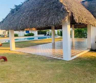 Rio Hato House | Beach House Retreat in Panamá - 4-Star Guest Rated