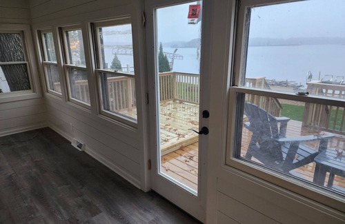Delton House | Brightly Remodeled Cottage Steps from the Beach & Pet Friendly