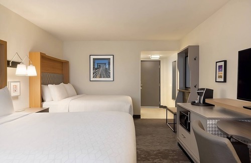 Fort Worth Hotel | Relaxing Stay with Indoor Pool Near Fort Worth Zoo