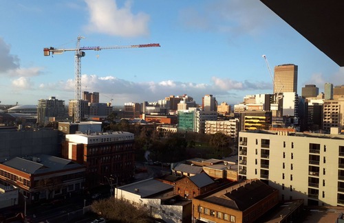 Adelaide Central Business District Apartment | Experience Luxury at Adelaide CBD with Spa and Ocean Views