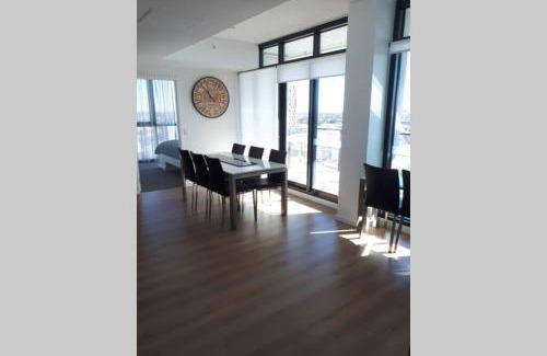 Adelaide Central Business District Apartment | Indulge in Luxury at Adelaide CBD: 4-Star Comfort Awaits