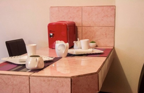 San Jose House | Experience a Cozy Lodge with Family-Like Warmth