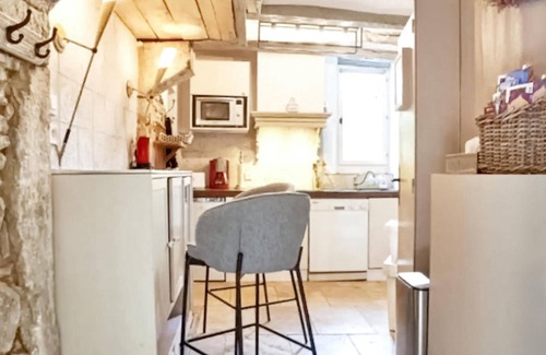 Chissay-en-Touraine House | Relaxing Stay in a Unique Troglodyte House with Spa