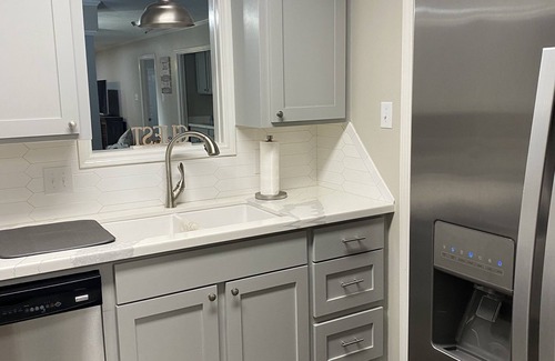 Nacogdoches House | Perfect Retreat at Hillside Haven: Rated 10/10 and Family-Friendly