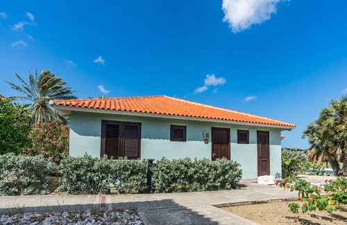 Sint Michiel Villa | Modern Villa with Ocean Views Next to Golf Course & Pool