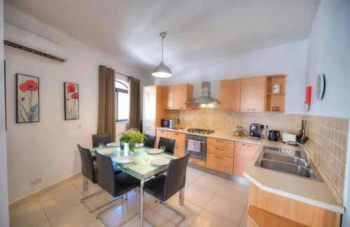 Ta' Giorni Apartment | Experience Stylish Comfort in Central Sliema/St. Julian's