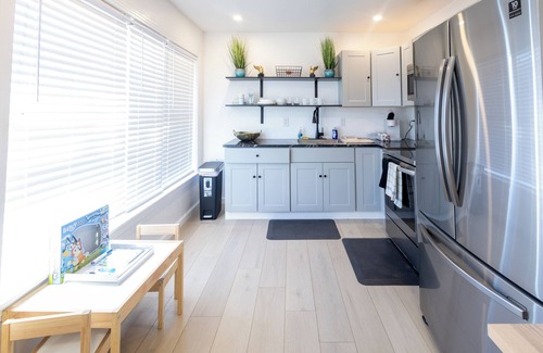 Midland House | Stylish Central Location with Unique Family-Friendly Amenities